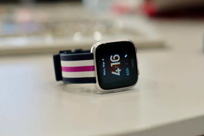 Hands on: Fitbit Versa Lite Review