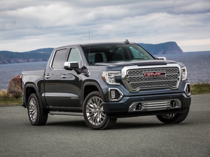 How Does the GMC Sierra's CarbonPro Bed Compare vs. the Ford F-150's Aluminum Bed?
