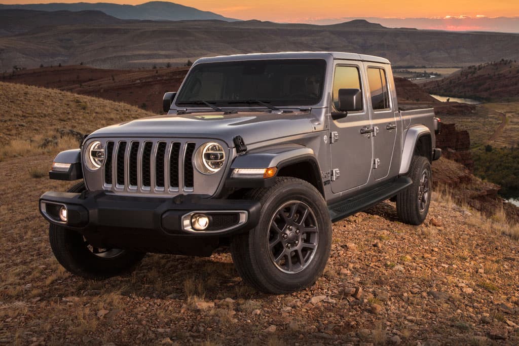 Jeep Gladiator V8 and single-cab possible but not likely - GearOpen.com