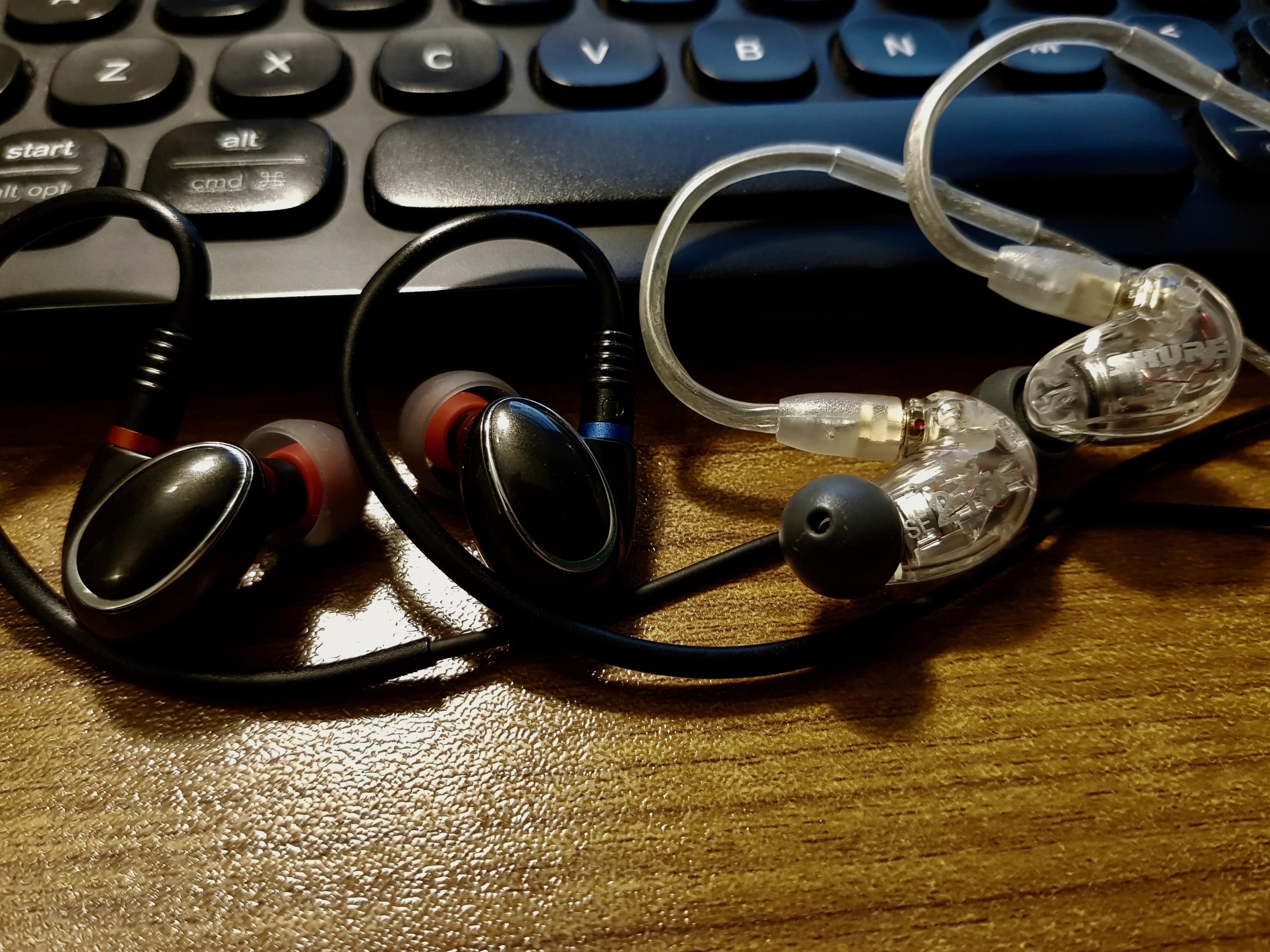 FiiO FH1 vs Shure SE215 Comparison Review