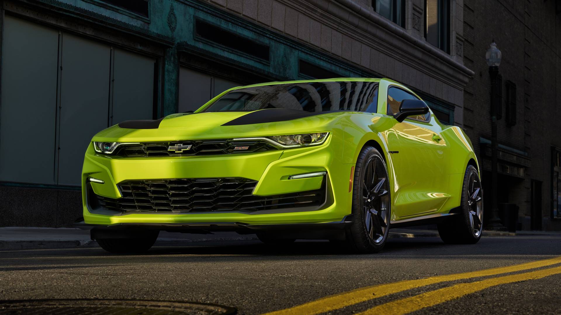 2020 Chevrolet Camaro gets a face-lift to erase controversial styling