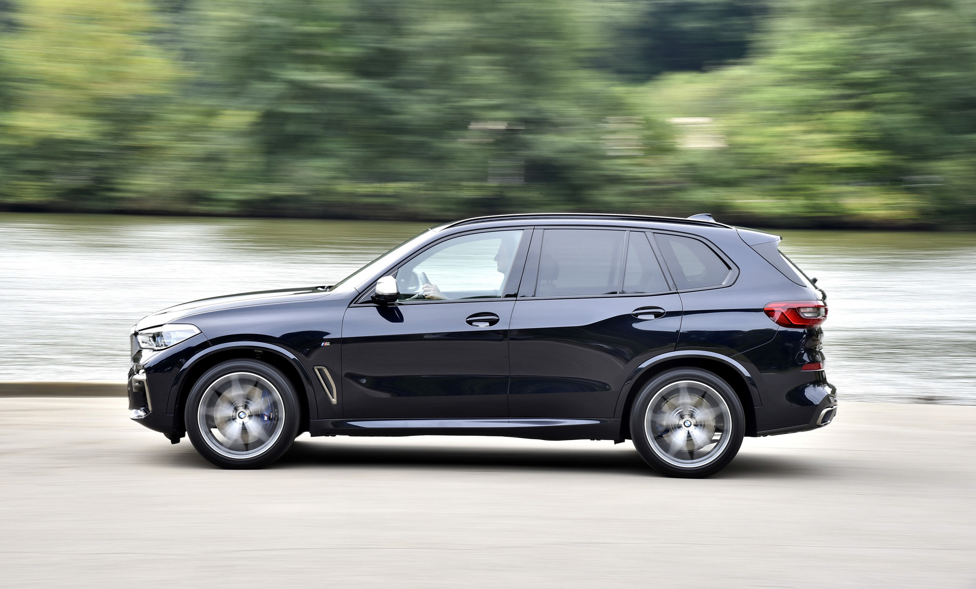 2020 BMW X5 M50I, X7 M50I UNVEILED