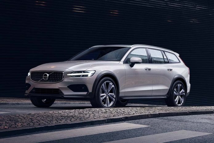 2020 Volvo V60 Cross Country D4 Review : Quick Spin