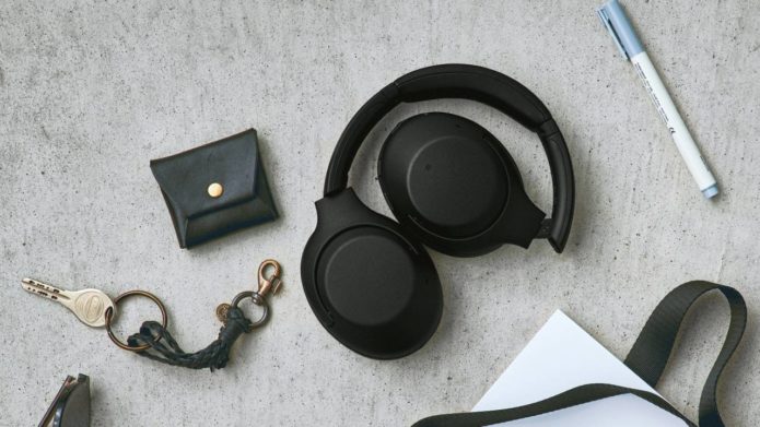 Sony XB900N noise-canceling headphones have big bass, lower price