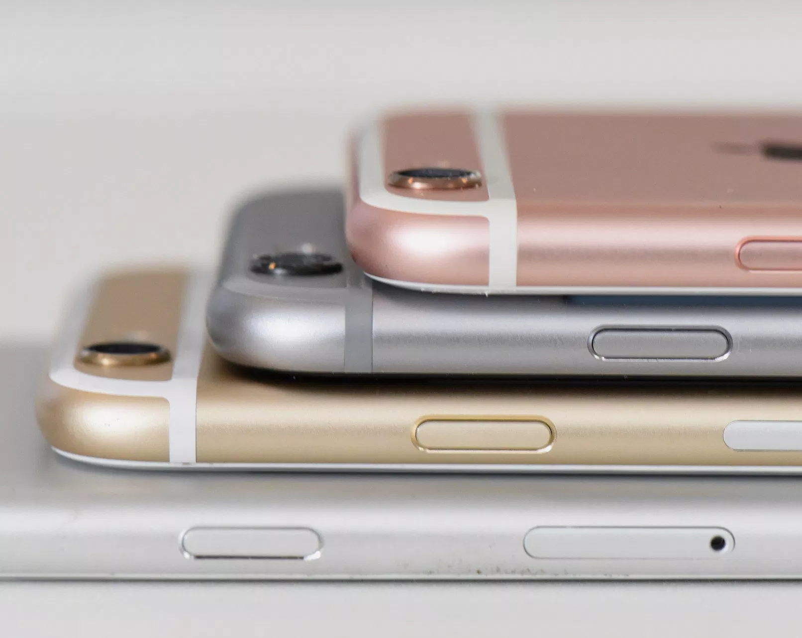 8 Things to Know About the iPhone 6s iOS 12.3 Update - GearOpen.com