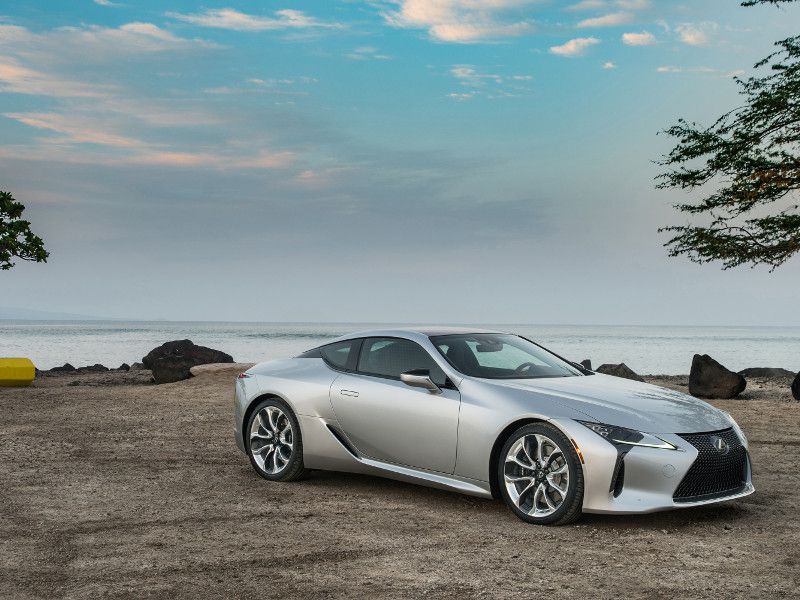 2019-Lexus-LC-500h-silver-parked