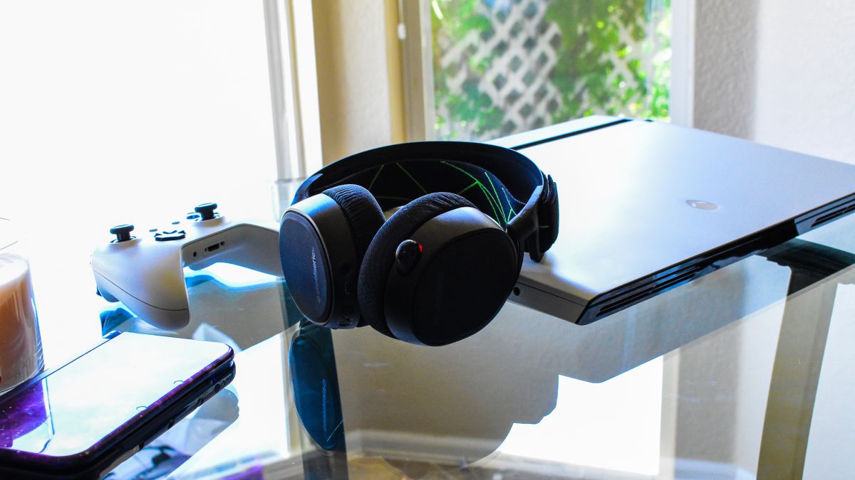 steelseries arctis 9 review