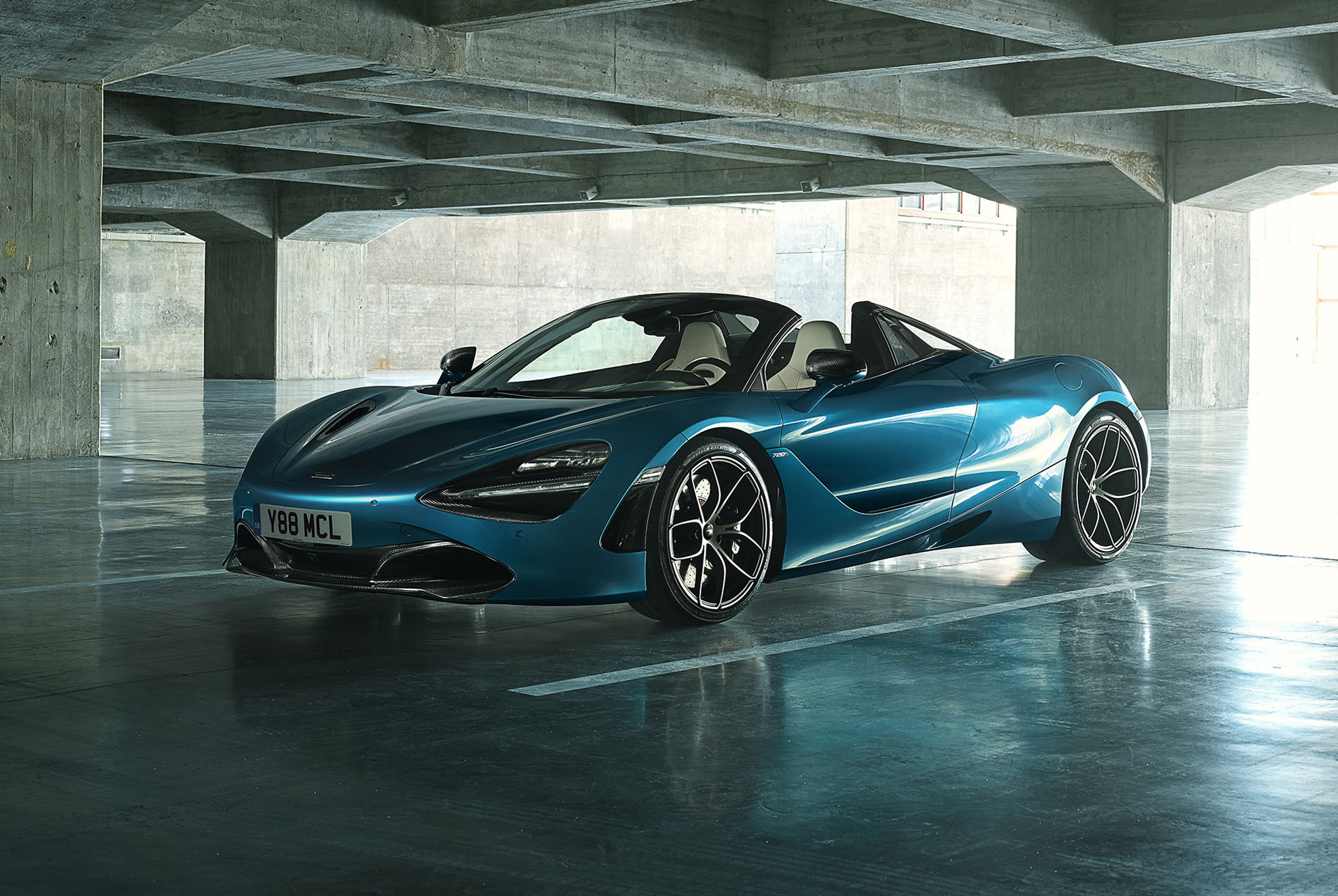 Макларен 720s 2019