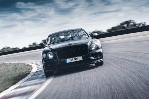 Bentley Flying Spur aims to balance old-school luxury with modern agility