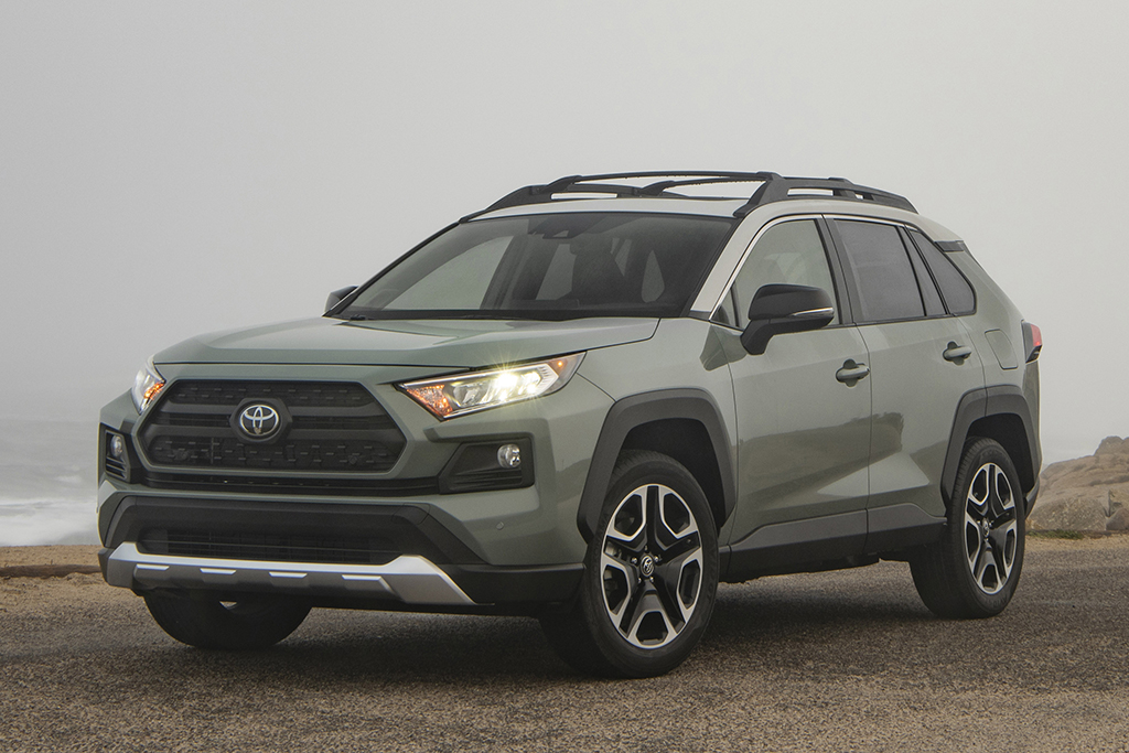 2019 Toyota RAV4 (4)