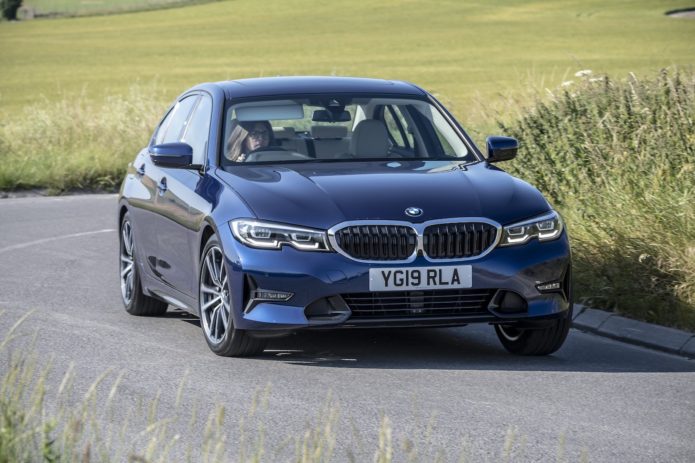 2019 BMW 318d FIRST DRIVE review