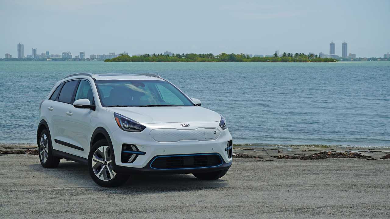 2019 Chevrolet Bolt Vs. 2019 Kia Niro Ev Comparison: Electric Avenue 