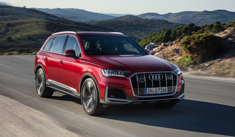 2020-Audi-Q7-14-925x540