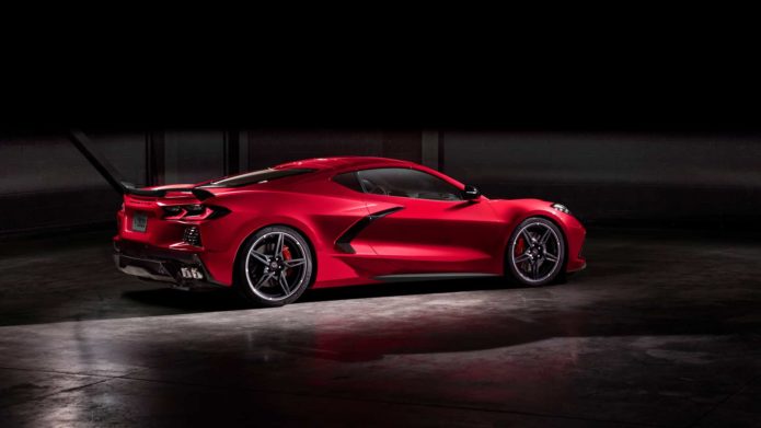 What You Need to Know about the C8 Corvette's LT2 V-8 Engine