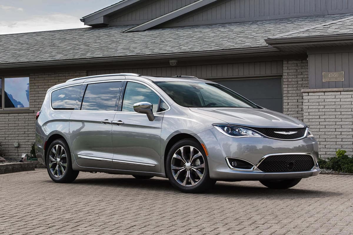 2020 Chrysler Pacifica Review