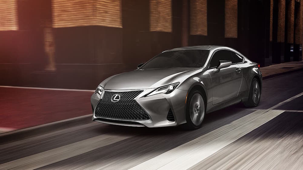 Lexus-RC-350-silverliningmetallic-gallery-overlay-1204x677-LEX-RCG-MY19-0052_M75
