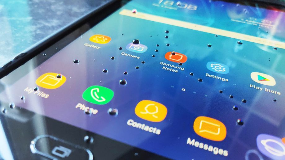Samsung-Galaxy-Tab-Active-2-wet-920x518