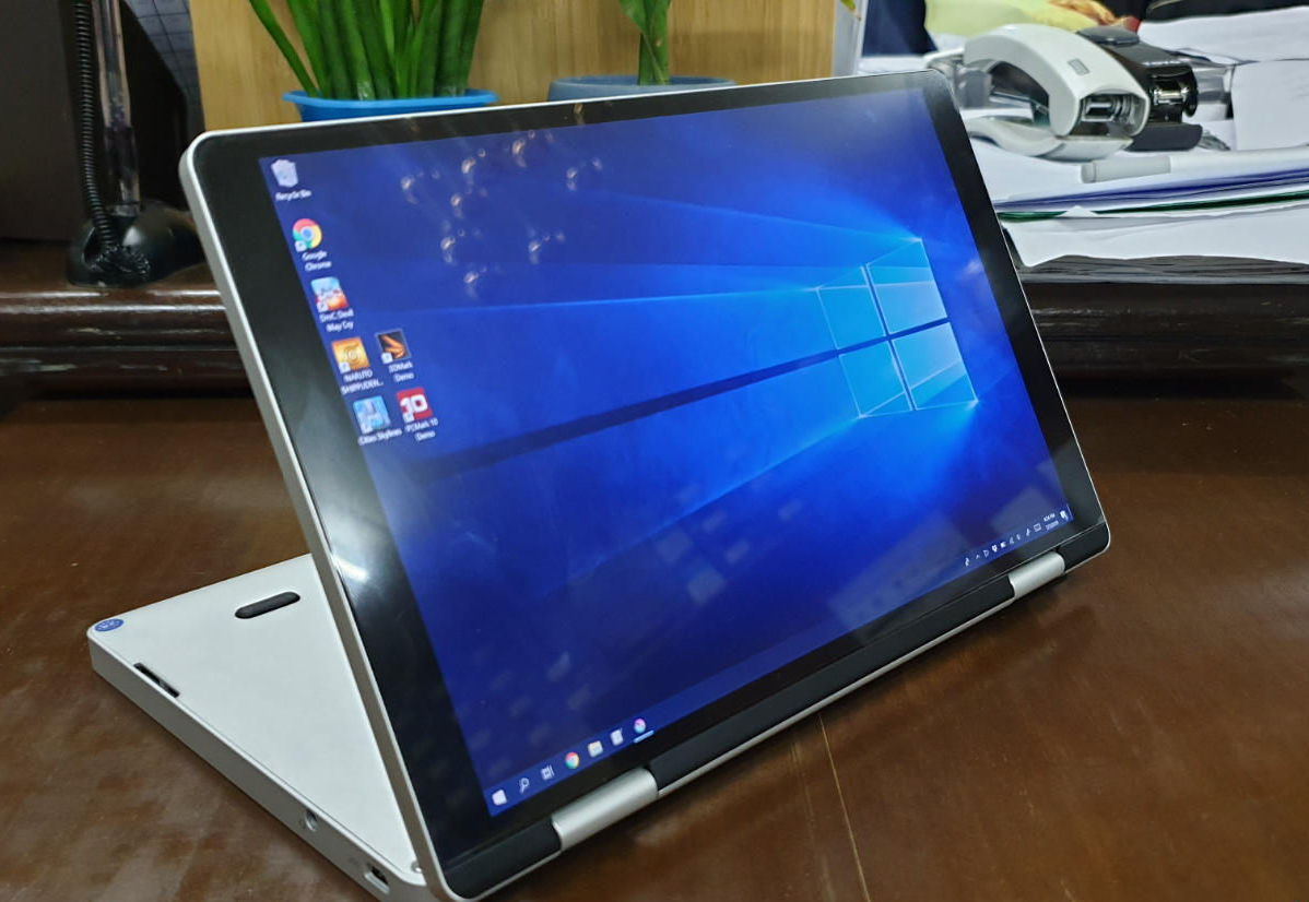 One Mix 3 Review – Smaller alternative to Surface Go