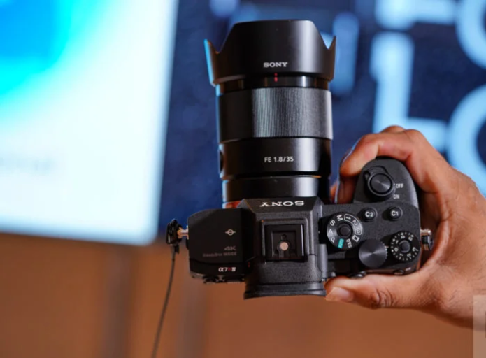 8 Portrait Lenses That Can Harness the Power of the Sony a7r IV