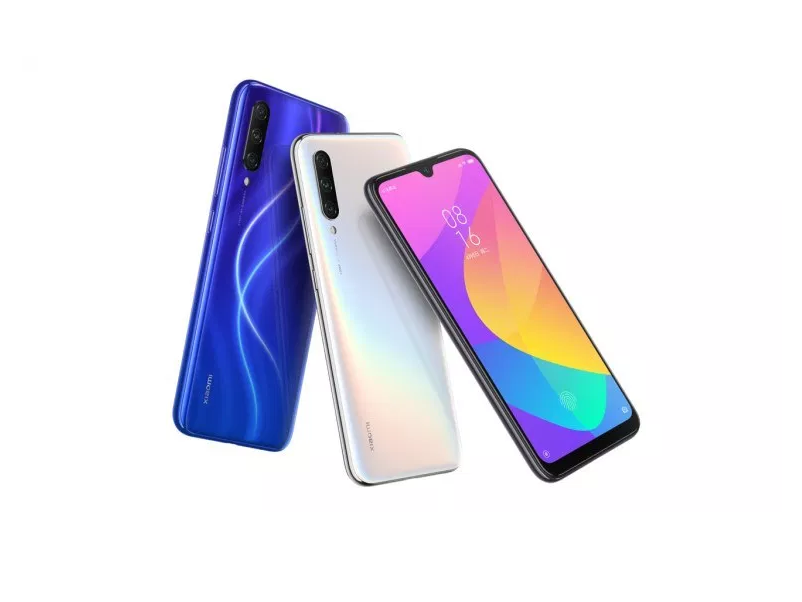 Xiaomi Mi CC9e vs Realme X: Triple 48MP cameras, 8GB RAM!