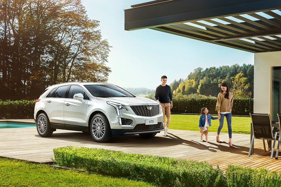 The 2020 Cadillac XT5 is a small luxury crossover your smartphone will love