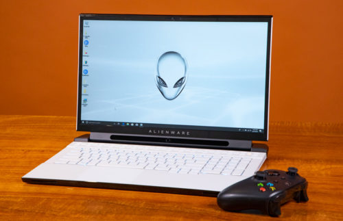 Alienware m17 R2 vs. Razer Blade Pro: Which Slim Gaming Laptop Wins?