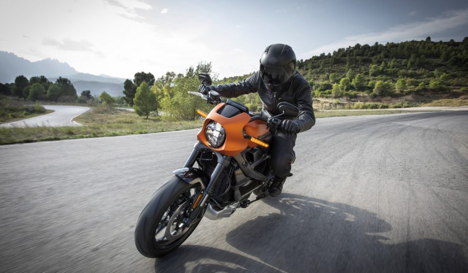 Here’s What It’s Like to Ride the Harley-Davidson LiveWire