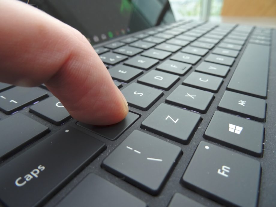 Microsoft Surface CPU bug sends computing speeds back to the 90s