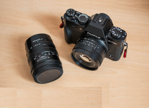 7Artisans 50mm f/1.8 vs 55mm f/1.4 – The complete comparison