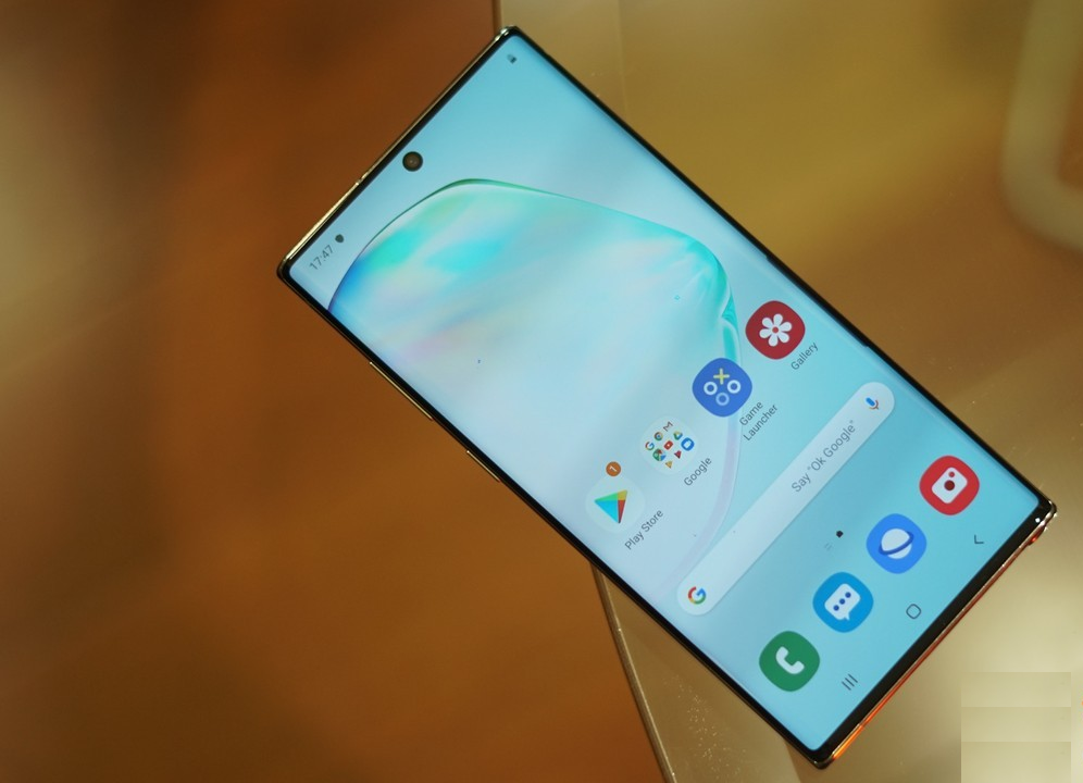 Galaxy Note 10+ Scores over 400K in AnTuTu