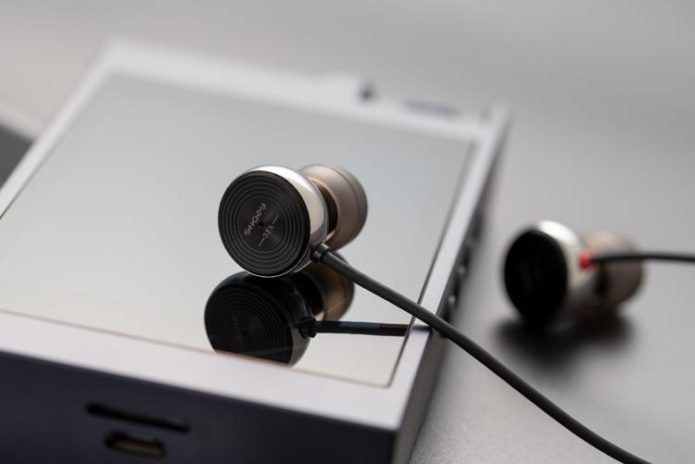 SHOZY V33 Single Dynamic Driver In-Ear Earphone 3.5mm Review – If you are searching for the perfection….