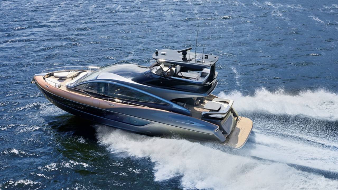 Lexus LY 650 Yacht is 65 feet of luxury