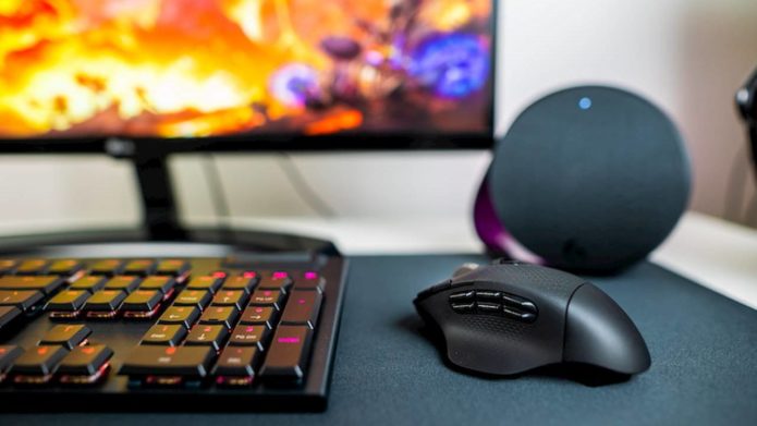 Logitech G604 Lightspeed wants to be your Fornite and WoW Classic companion