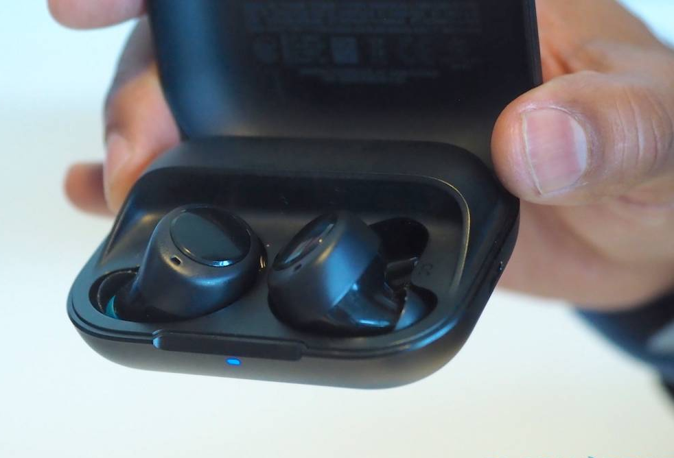 Jabra Elite 75t vs. Amazon Echo Buds: Whose buds are the best?