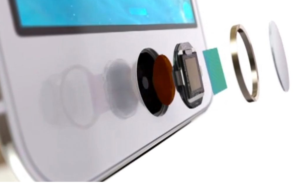 Next year’s iPhone could let you choose between Touch ID and Face ID