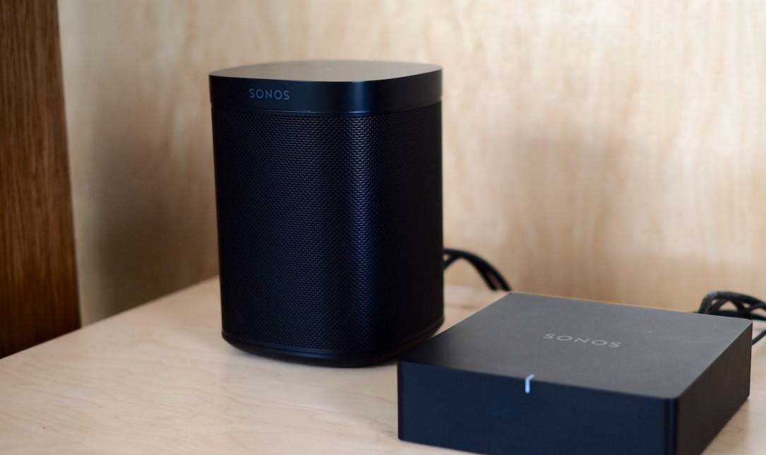 Sonos One SL and Sonos Port official Nomic speaker and AV amp addon