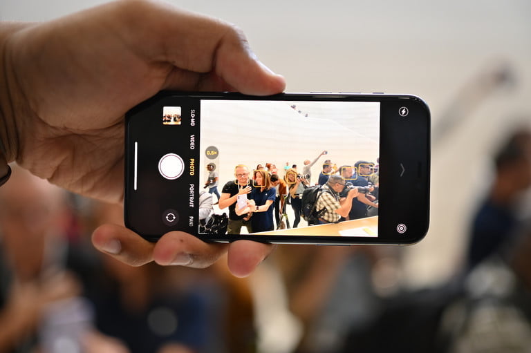 Apple iPhone 11 Pro Max vs iPhone XS Max: Heavyweight iPhone title fight