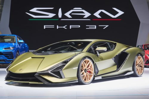 V12 plug-in hybrid for Lamborghini Aventador successor