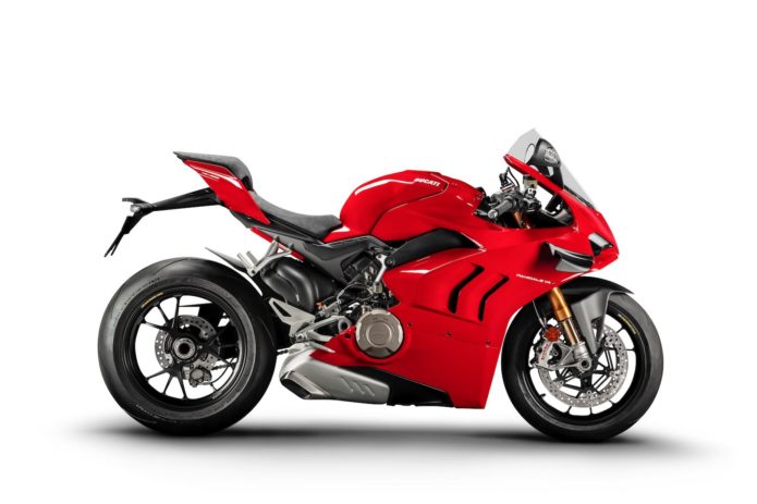 2020 DUCATI PANIGALE V4 AND V4 S FIRST LOOK (8 FAST FACTS)