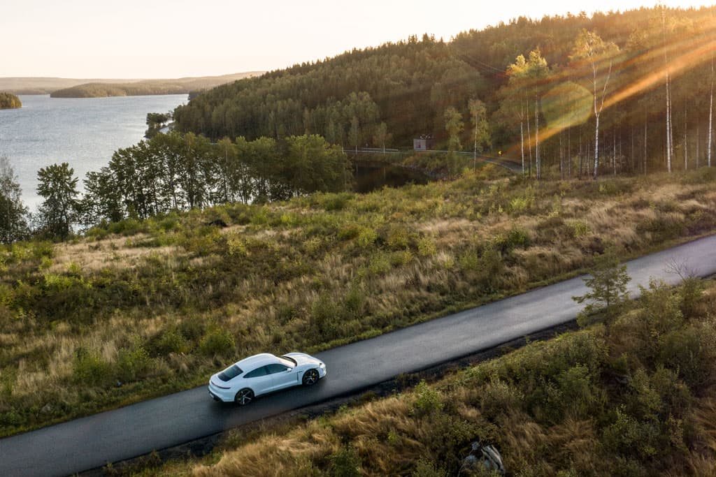 2020 Porsche Taycan Turbo and Taycan Turbo S Review – International Launch