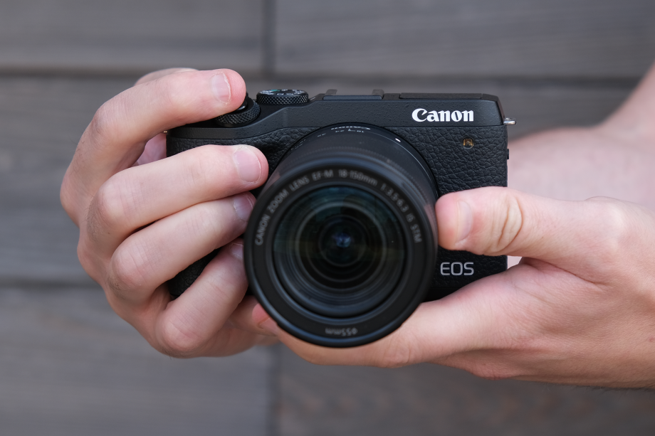 CanonM6MarkII-10-920x613