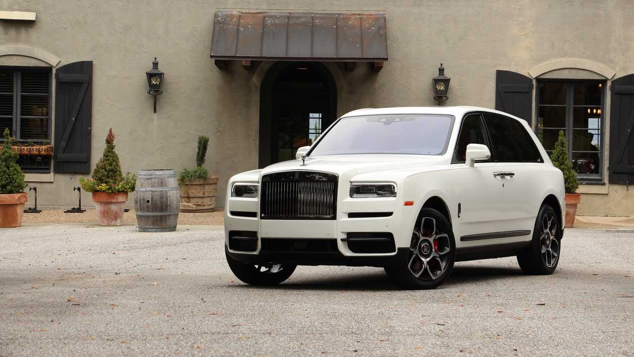 2020-rolls-royce-cullinan-black-badge-first-drive