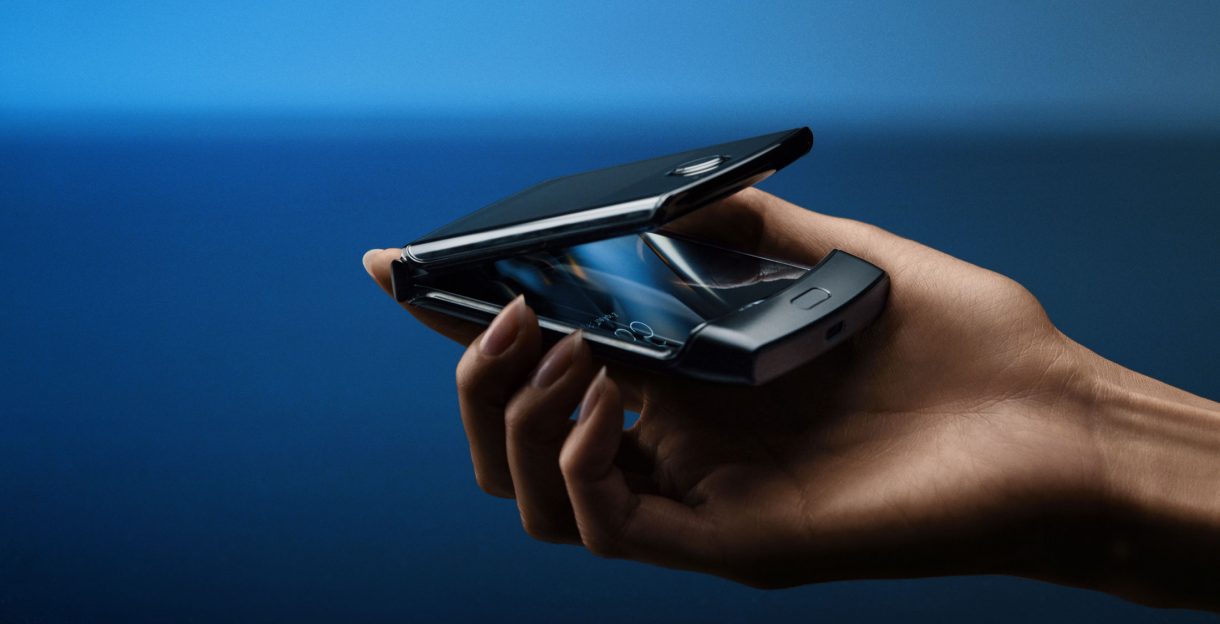 The Galaxy Fold may have unintentionally made the Motorola Razr better
