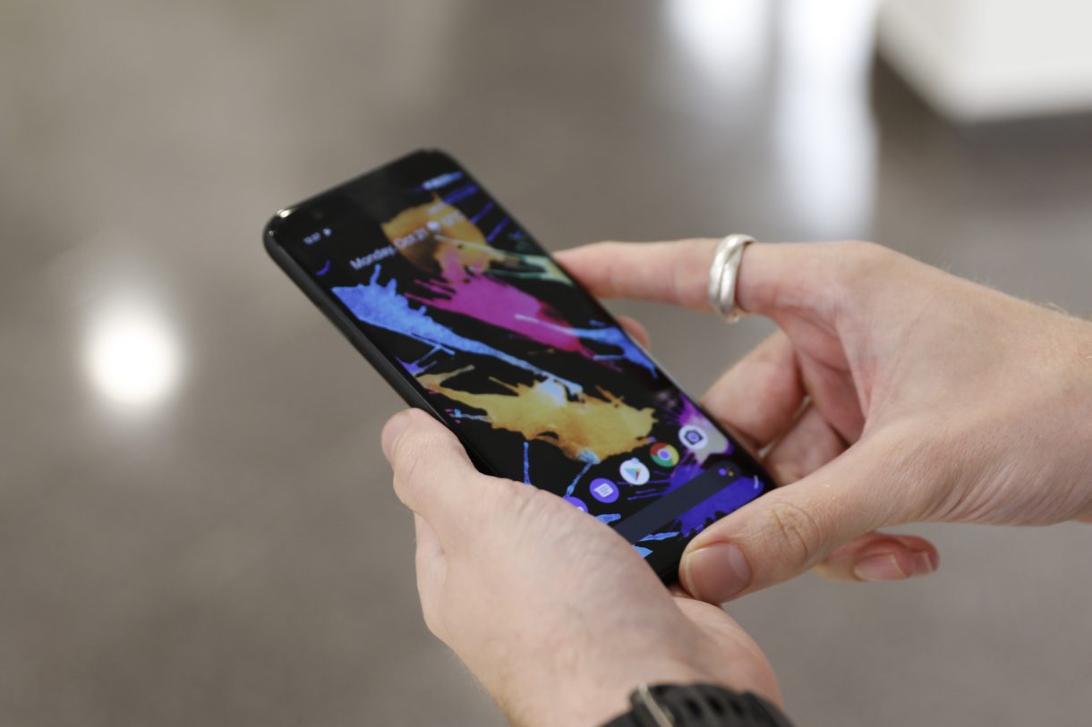 Listen up: Google’s excellent voice to text software will arrive on older Pixel phones