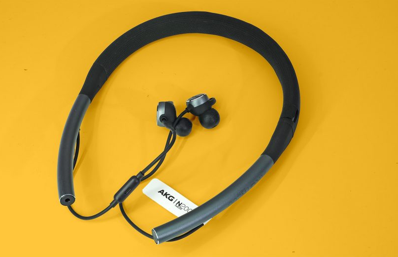 AKG N200NC Review