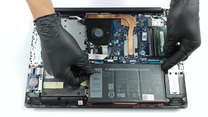 Inside Dell Inspiron 15 3593 – disassembly and upgrade options
