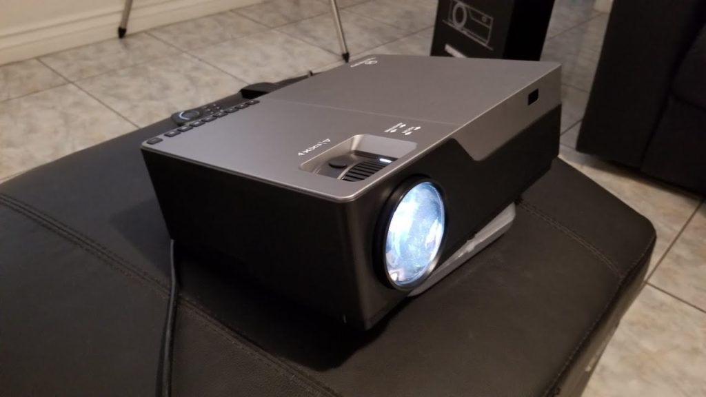 Vankyo V600 Projector Review good quality and budget price