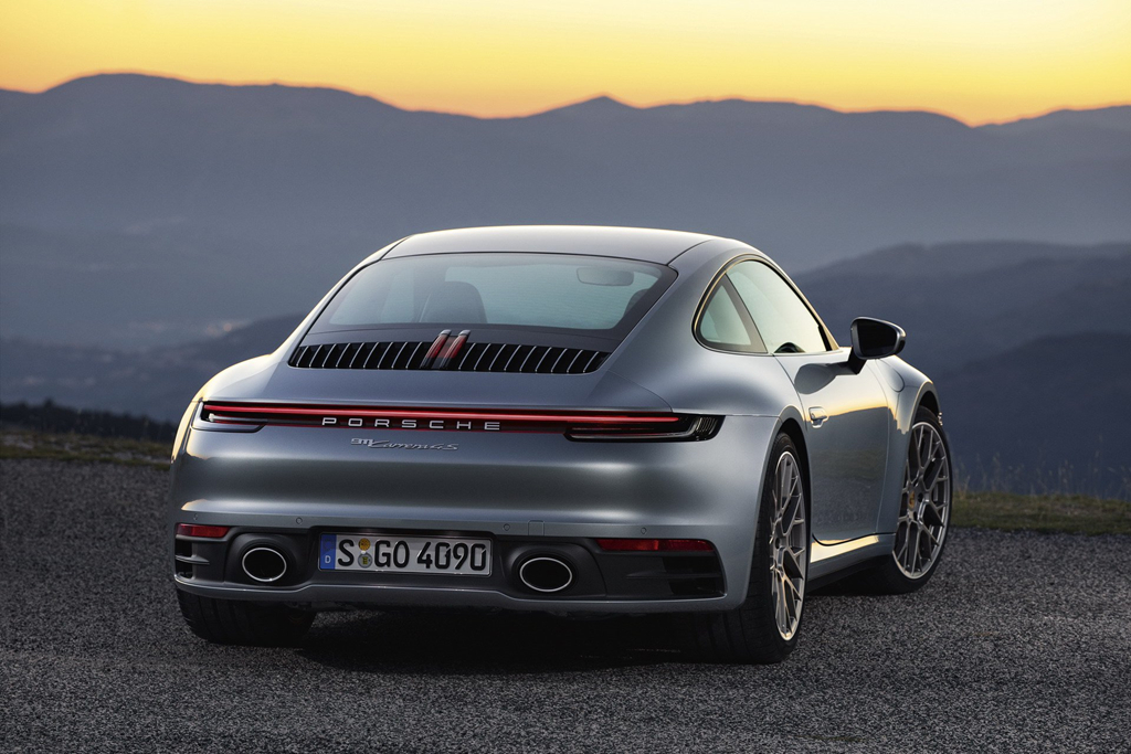 Here’s What It’s Like to Own a Rare, Singer-Customized Porsche 911