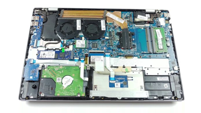 Inside HP Pavilion 15-cs2000 – disassembly and upgrade options