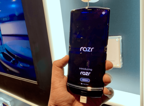 Hands-on with the Motorola Razr 2020!